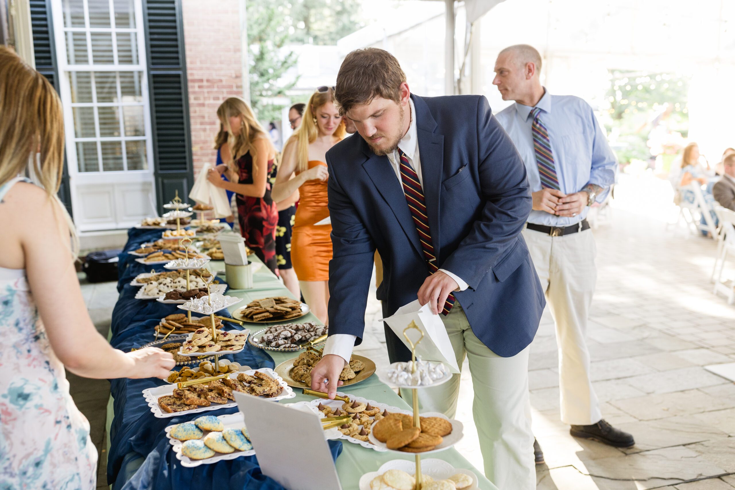 outdoor luxury wedding in lancaster pa